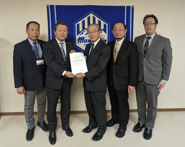天童創生の会から新関市長へ要望書提出